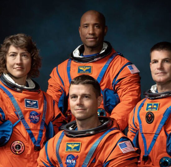NASA nomeia quatro astronautas para a primeira missão lunar tripulada em mais de 50 anos