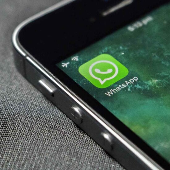 WhatsApp anuncia que passará a exibir anúncios; veja onde eles vão aparecer